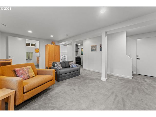 2852 Nw Upshur St, Portland, OR 97210