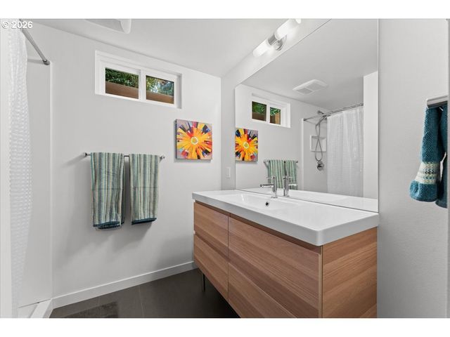 2852 Nw Upshur St, Portland, OR 97210