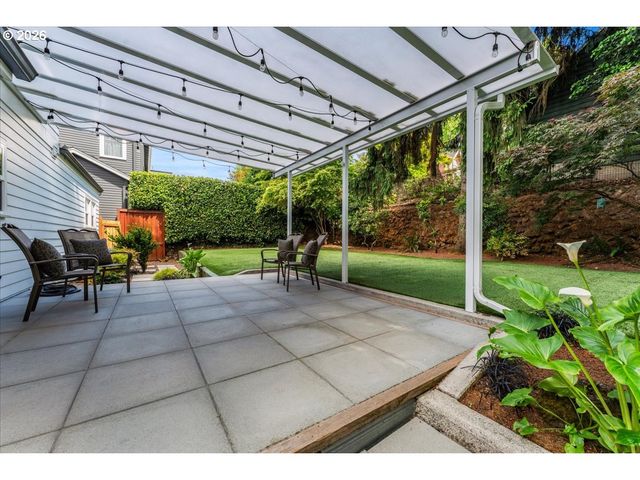 2852 Nw Upshur St, Portland, OR 97210
