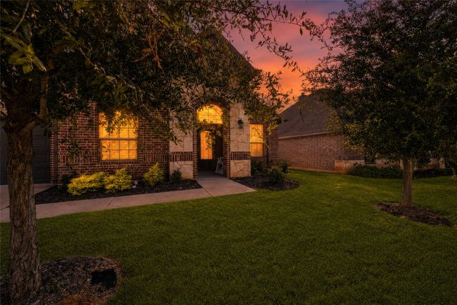 1028 Wildwood Drive, Joshua, TX 76058