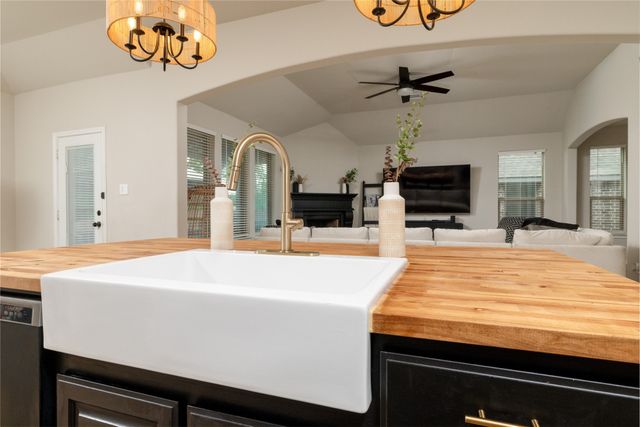 1028 Wildwood Drive, Joshua, TX 76058