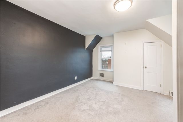 3223 Willett Rd, Baldwin Boro, PA 15227