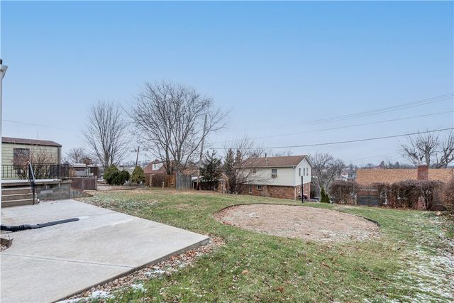 3223 Willett Rd, Baldwin Boro, PA 15227