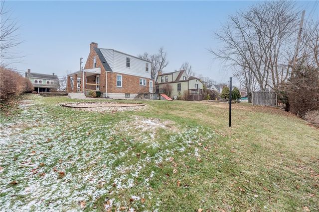 3223 Willett Rd, Baldwin Boro, PA 15227