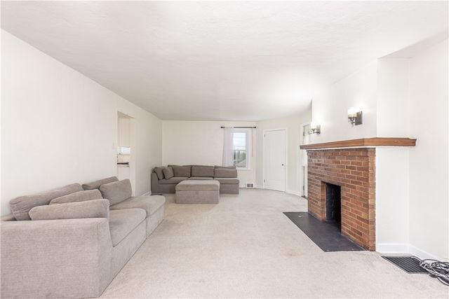 3223 Willett Rd, Baldwin Boro, PA 15227