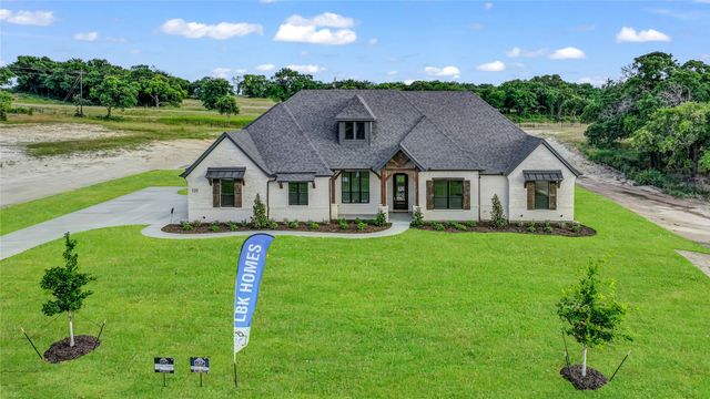 120 Daggett Drive, Decatur, TX 76234