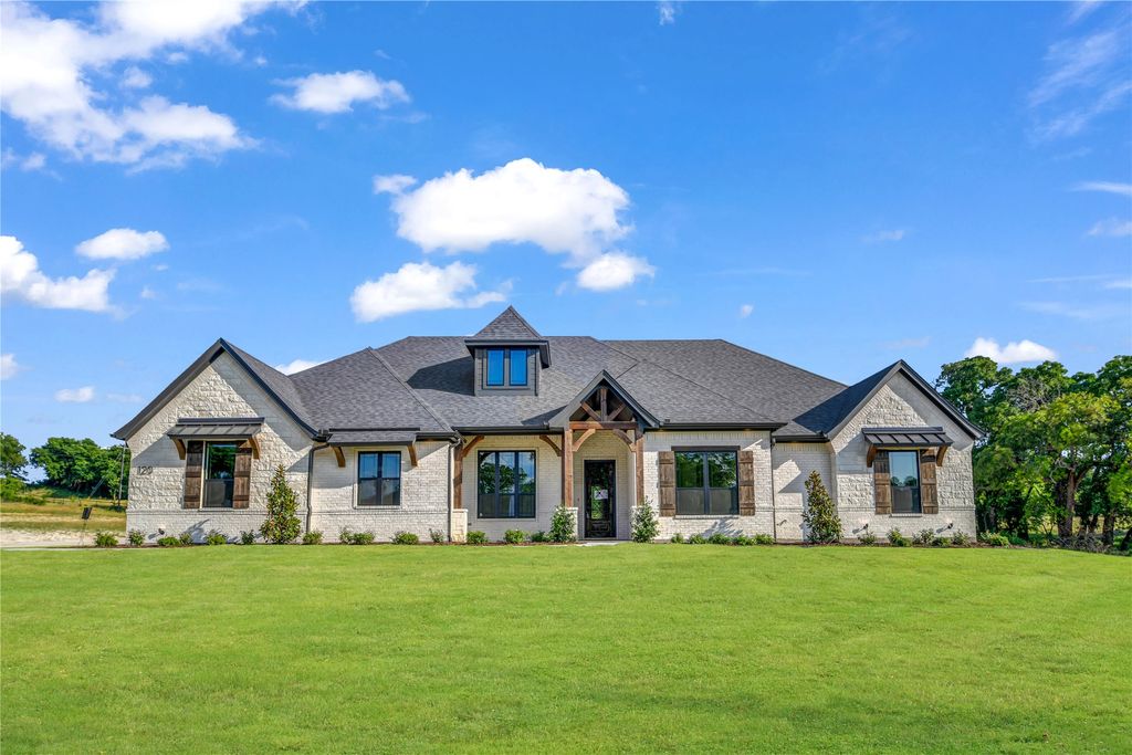 120 Daggett Drive, Decatur, TX 76234