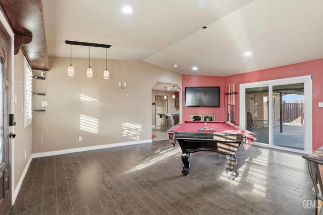 6317 Scenic Way, Bakersfield, CA 93309