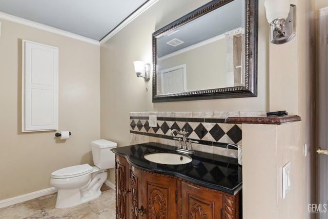 6317 Scenic Way, Bakersfield, CA 93309