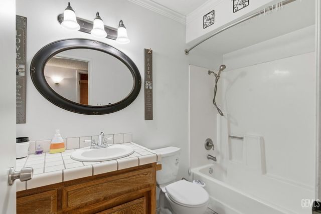 6317 Scenic Way, Bakersfield, CA 93309