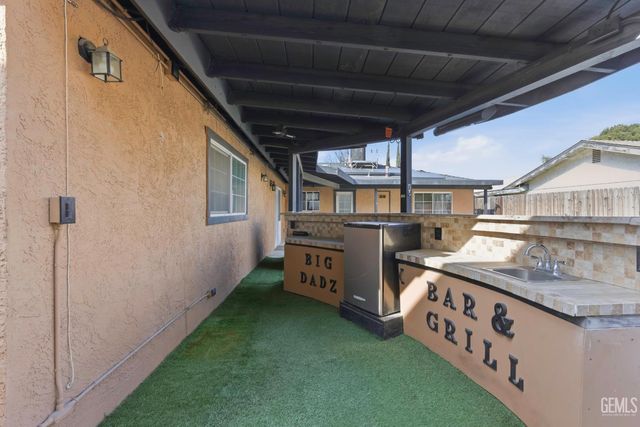 6317 Scenic Way, Bakersfield, CA 93309