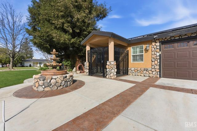 6317 Scenic Way, Bakersfield, CA 93309