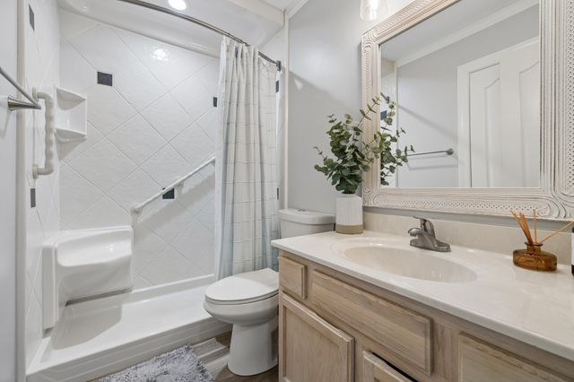 203 Cameron Ct, Hermitage, TN 37076