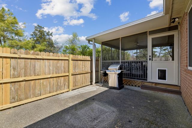 203 Cameron Ct, Hermitage, TN 37076