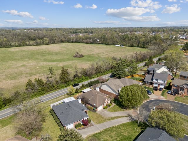 203 Cameron Ct, Hermitage, TN 37076