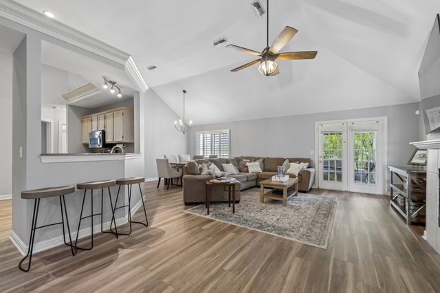 203 Cameron Ct, Hermitage, TN 37076