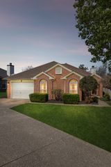 203 Cameron Ct, Hermitage, TN 37076