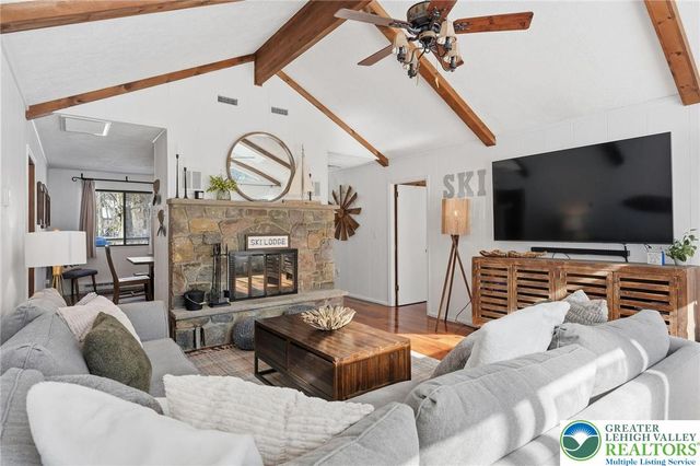 2105 Blue Ox Road, Coolbaugh Twp, PA 18466