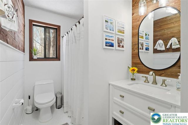 2105 Blue Ox Road, Coolbaugh Twp, PA 18466