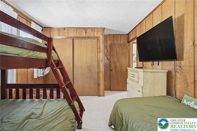 2105 Blue Ox Road, Coolbaugh Twp, PA 18466