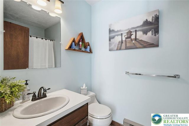 2105 Blue Ox Road, Coolbaugh Twp, PA 18466