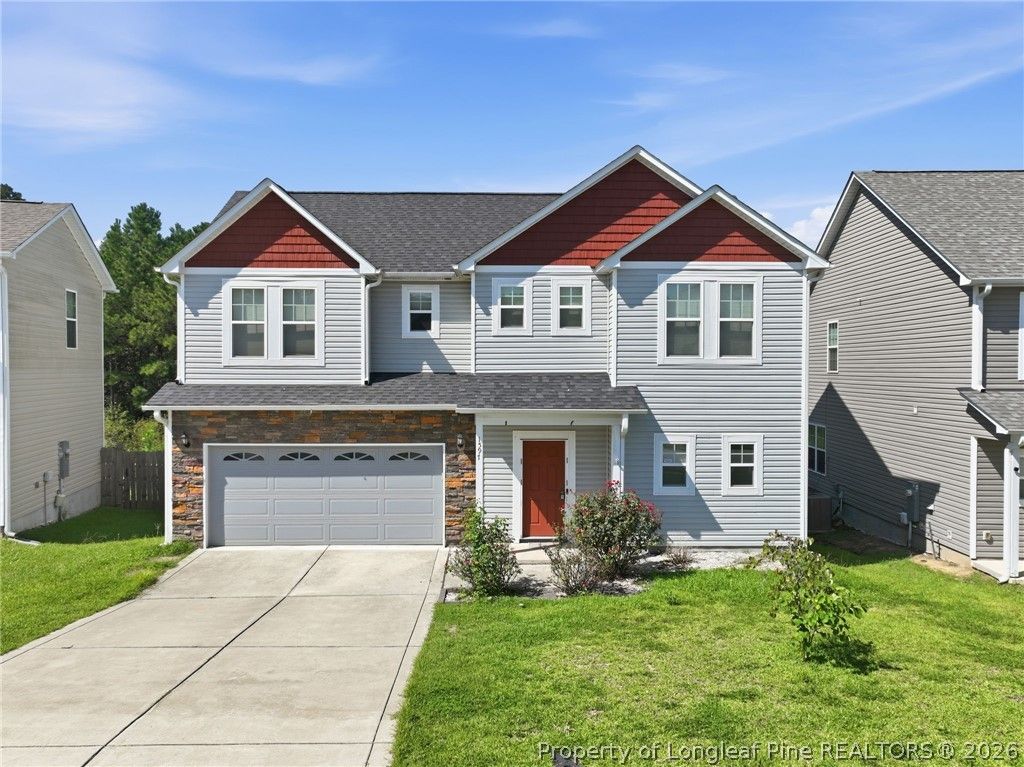 1597 MOUNT RAINER Drive, Fayetteville, NC 28301 — exterior