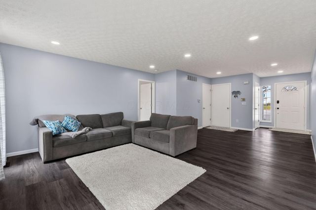 1047 Stone Ring Court, Columbus, OH 43240