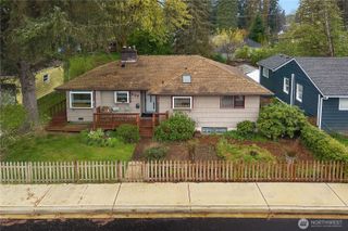 907 6th Avenue SW, Tumwater, WA 98512