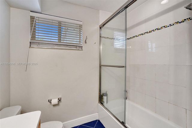 3671 N 47th Ave, Hollywood, FL 33021