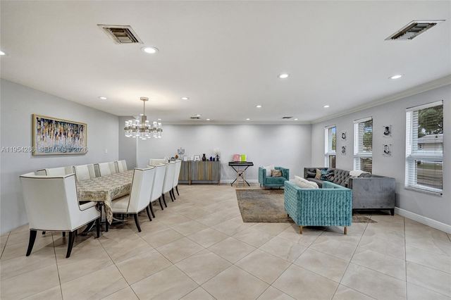 3671 N 47th Ave, Hollywood, FL 33021