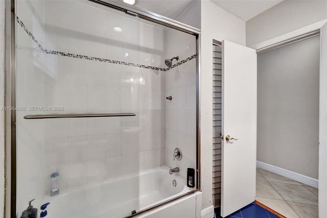 3671 N 47th Ave, Hollywood, FL 33021