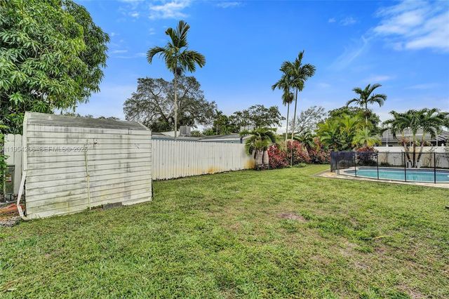 3671 N 47th Ave, Hollywood, FL 33021