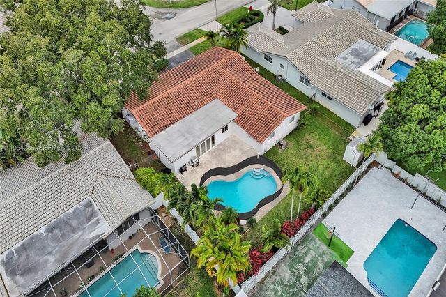 3671 N 47th Ave, Hollywood, FL 33021
