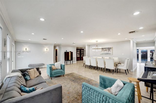 3671 N 47th Ave, Hollywood, FL 33021