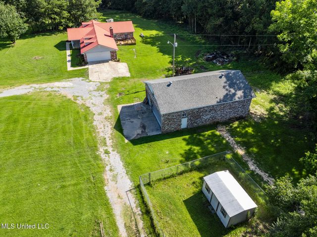 2800 Wynndale Road, Terry, MS 39170