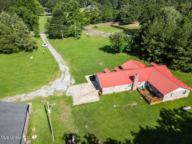 2800 Wynndale Road, Terry, MS 39170