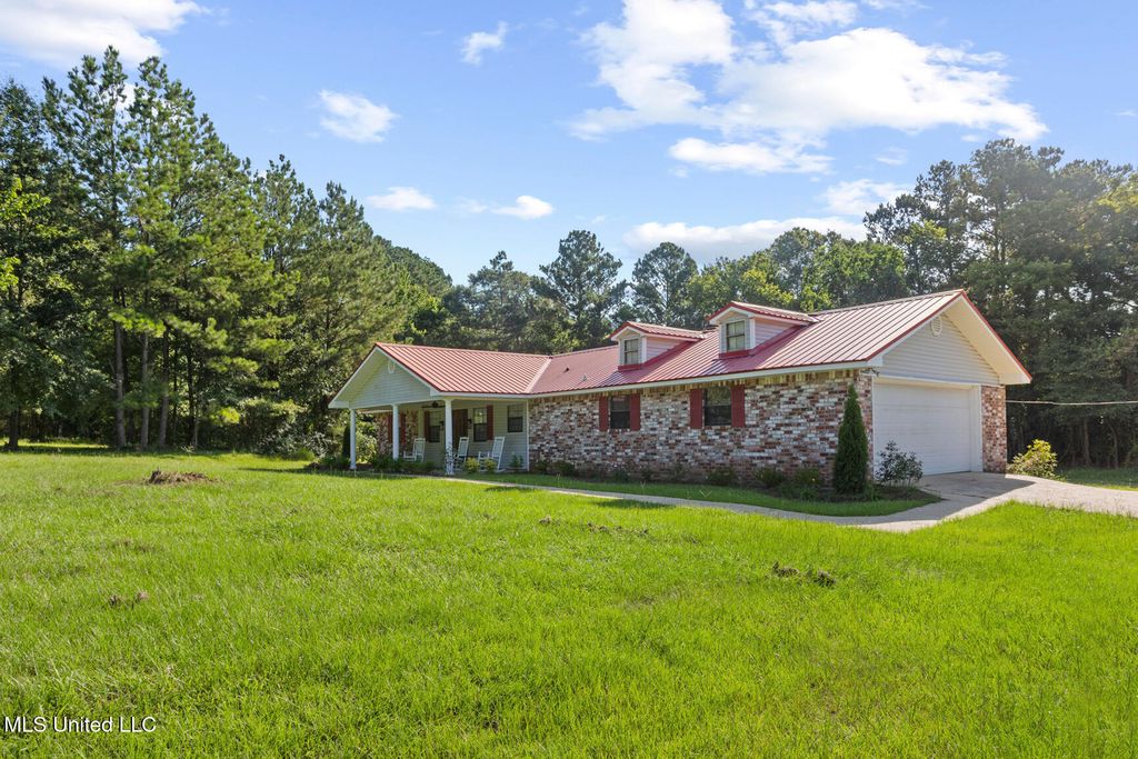 2800 Wynndale Road, Terry, MS 39170
