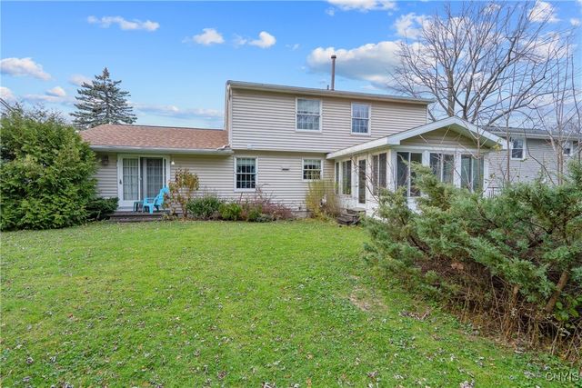 116 Stillwater Drive, Dewitt, NY 13057