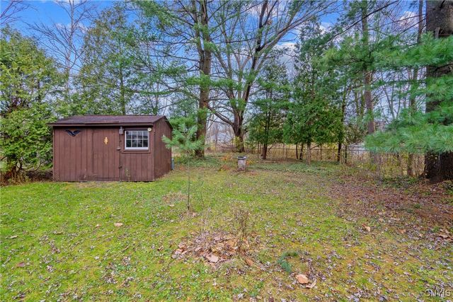 116 Stillwater Drive, Dewitt, NY 13057