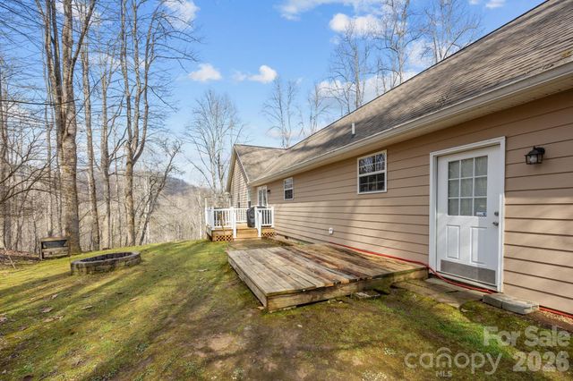400 Honey Locust Trail, Whittier, NC 28789