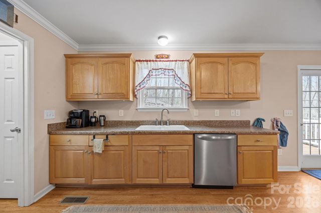 400 Honey Locust Trail, Whittier, NC 28789