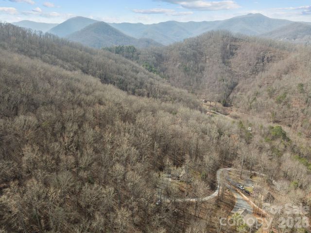 400 Honey Locust Trail, Whittier, NC 28789