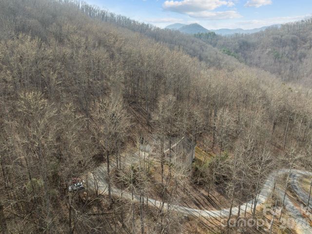 400 Honey Locust Trail, Whittier, NC 28789