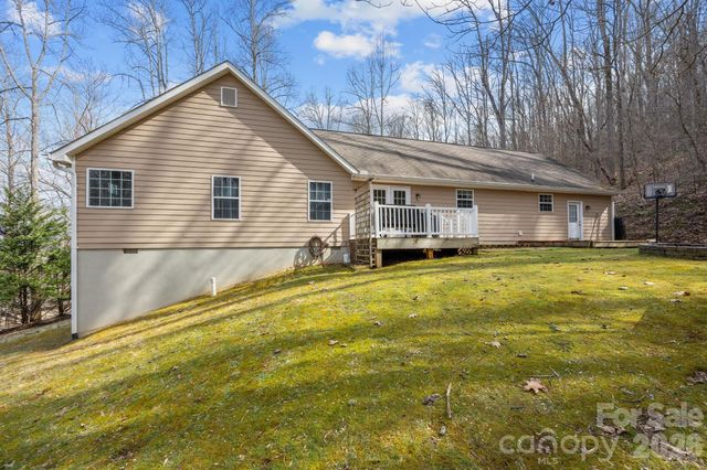 400 Honey Locust Trail, Whittier, NC 28789