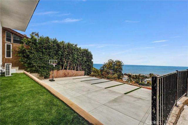 1360 Baja Street A, Laguna Beach, CA 92651