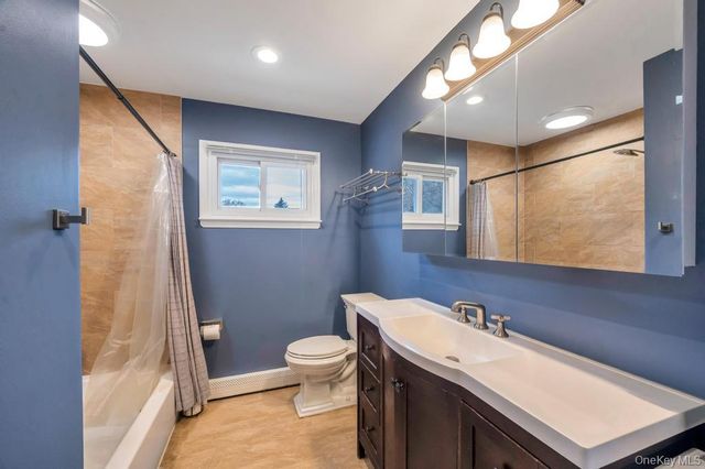 1391 N Windsor Avenue, Bay Shore, NY 11706
