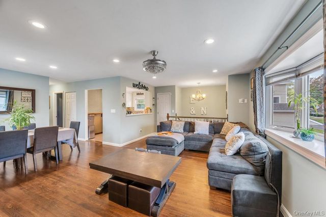 1391 N Windsor Avenue, Bay Shore, NY 11706
