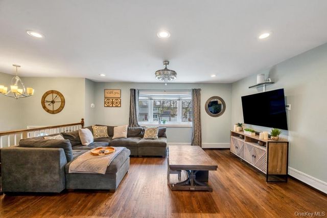 1391 N Windsor Avenue, Bay Shore, NY 11706