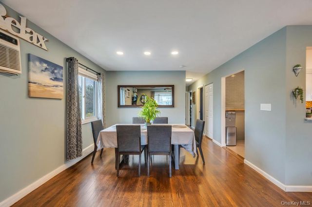 1391 N Windsor Avenue, Bay Shore, NY 11706