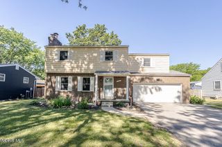 5701 Centerview Drive, Sylvania, OH 43560